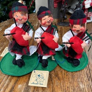 Annalee Scottish Bagpiper Dolls - Red and Black